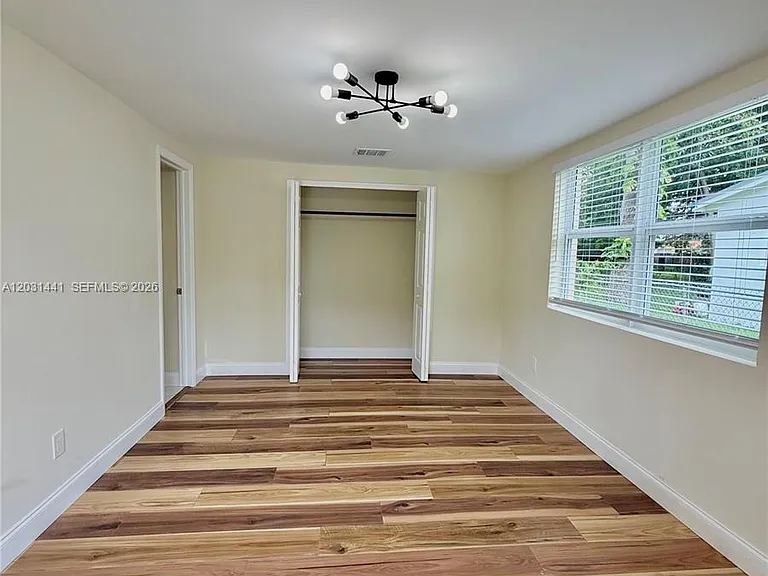 124 Harvard Rd — Photo 7