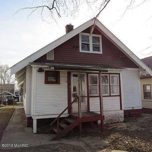 1st image of 527 Howard St SE