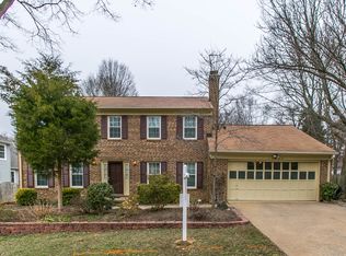 16206 Edgewood Dr, Dumfries, VA 22025