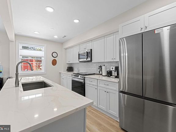 5th image of 6406 Gildar St