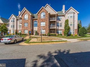 4112 Monument Ct UNIT 204, Fairfax, VA 22033