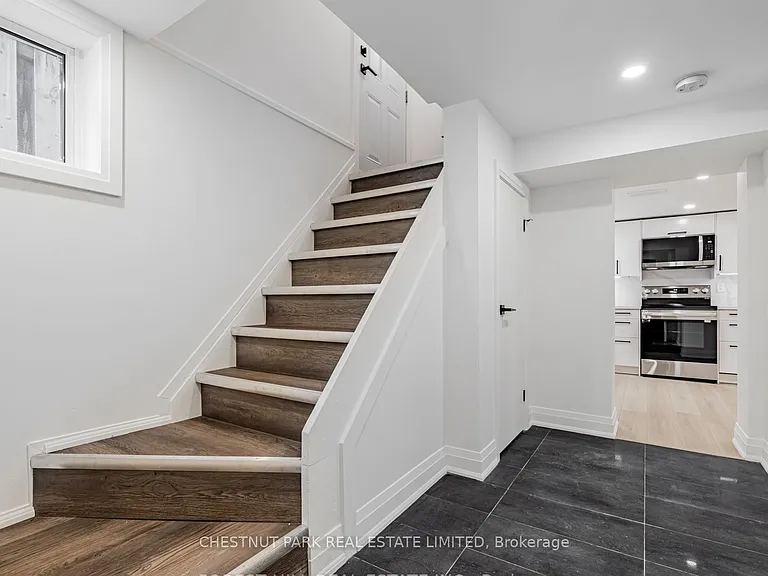562 Deloraine Ave — Photo 20