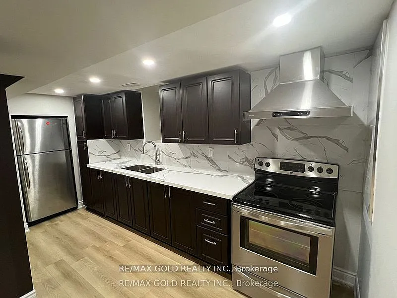 2 bed, $1,900 — Photo 3