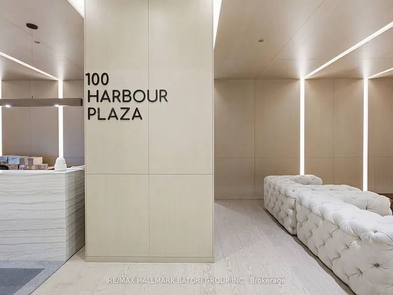 100 Harbour St #4611 — Photo 23