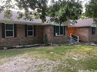 411 S Key St, Delight, AR 71940