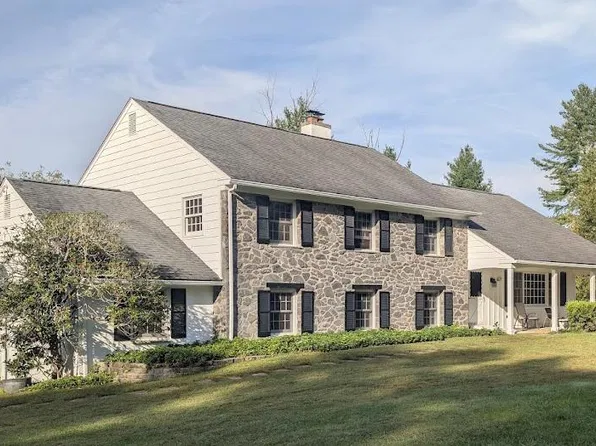 461 Steeplechase Dr, Media, PA 19063