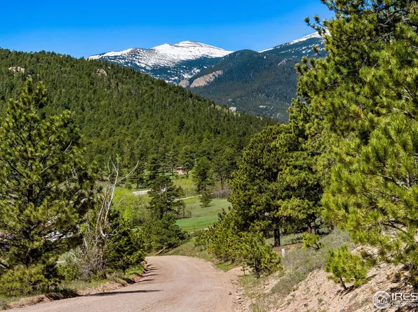 223 Taylor Rd, Lyons, CO 80540