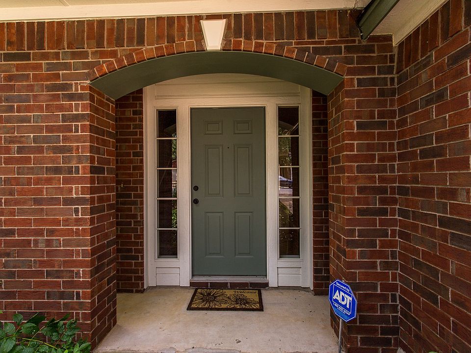1st image of 9409 Sanford Dr
