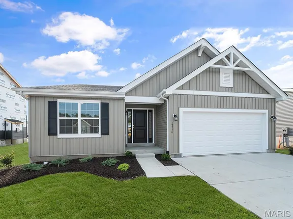 18402 Boone Ridge Manor Dr, Truesdale, MO 63380