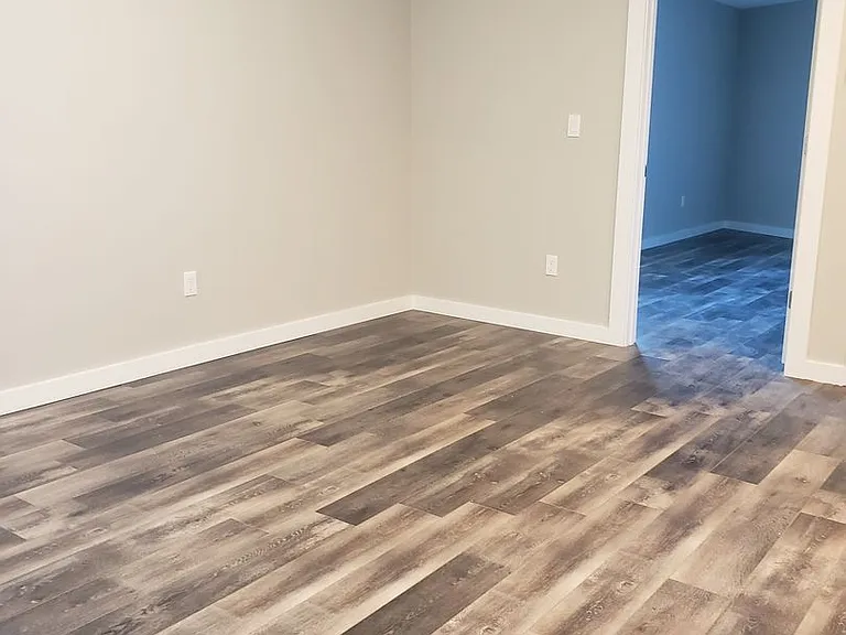 612 NE Santiam Blvd — Photo 9