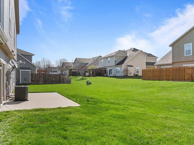 461 Dogwood Ct — Photo 26