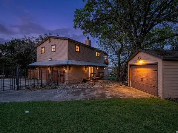 1512 Skyline, Canyon Lake, TX 78133