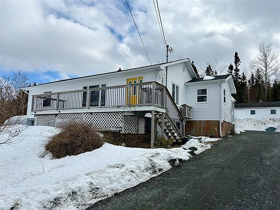 3rd image of 124 Riverside Road E