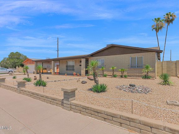 3rd image of 3852 W VOGEL Avenue