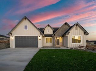 2356 Upriver, Richland, WA 99352
