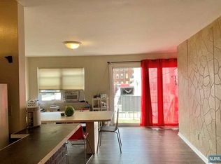 36 President St #1F-G, Harrison, NJ 07029