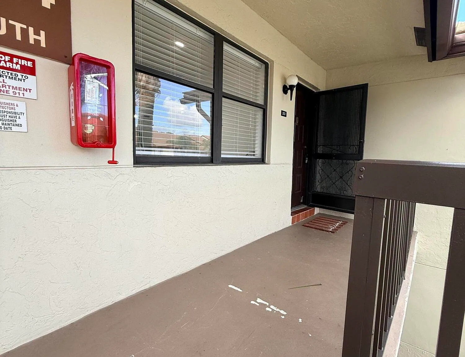 2 bed, 2.0 bath, 1072 sqft, $1,850 — Photo 3