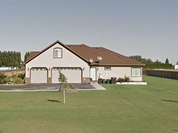 2nd image of 25 Astro Ln NE