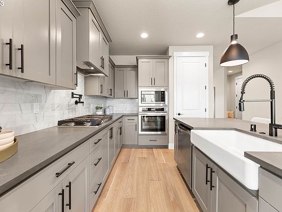 5th image of 18002 NE 46th Ct #29