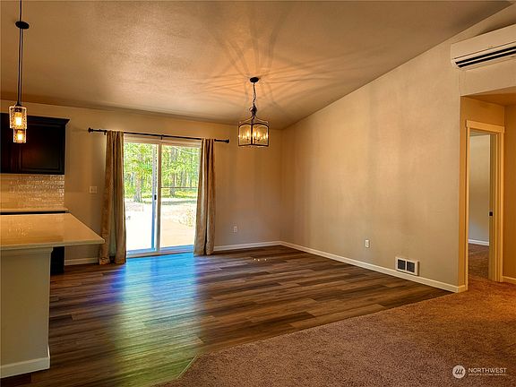 5th image of 151 W Bear Grass Lane