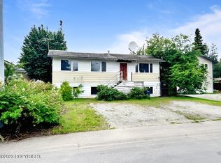 542 Price St, Anchorage, AK 99508