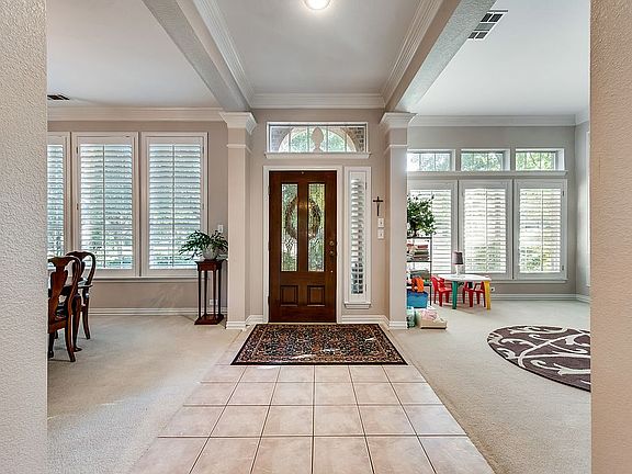 4th image of 4600 Hampshire Dr