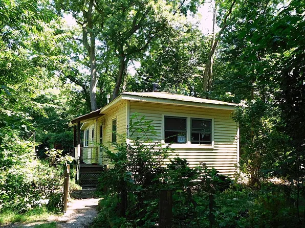 6013 Ontario St, Coloma, MI 49038