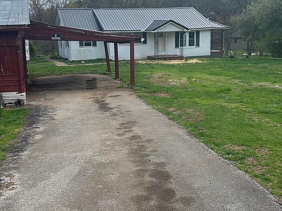 3rd image of 104 Basin Rd