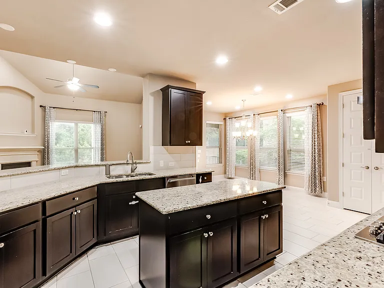 9121 Ivalenes Hope Dr — Photo 16