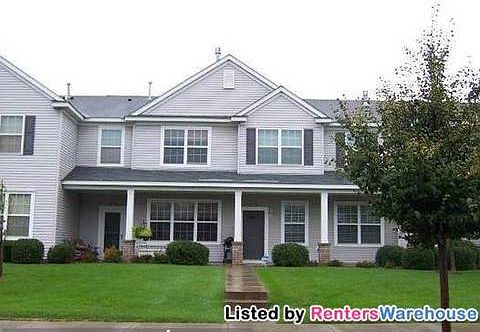 1st image of 11301 Chisholm Cir NE Unit B