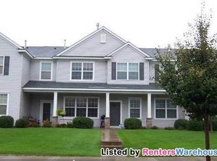 11301 Chisholm Cir NE UNIT B, Blaine, MN 55449