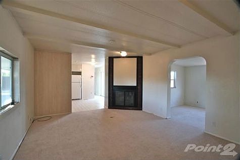 18450- Livingroom
