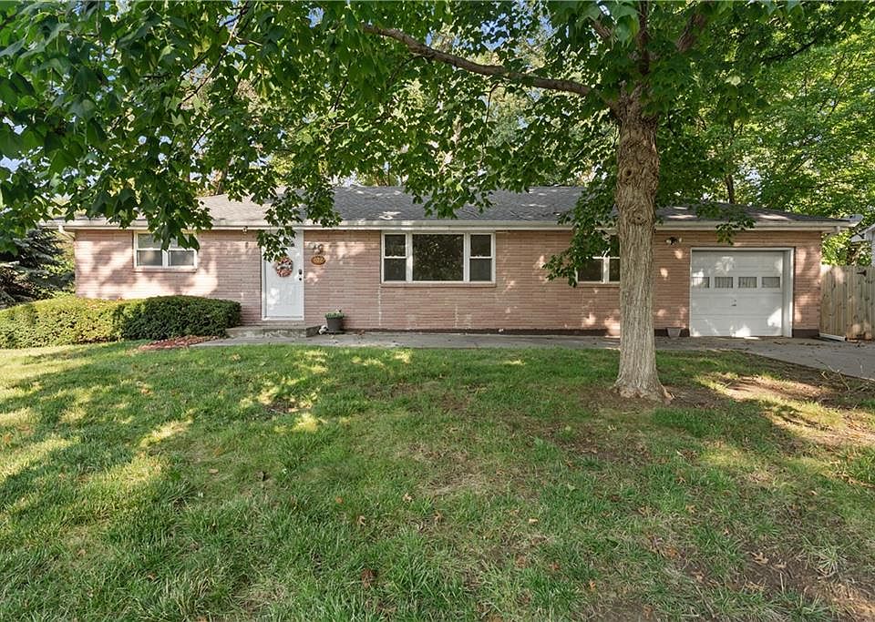 1st image of 102 Highland Dr
