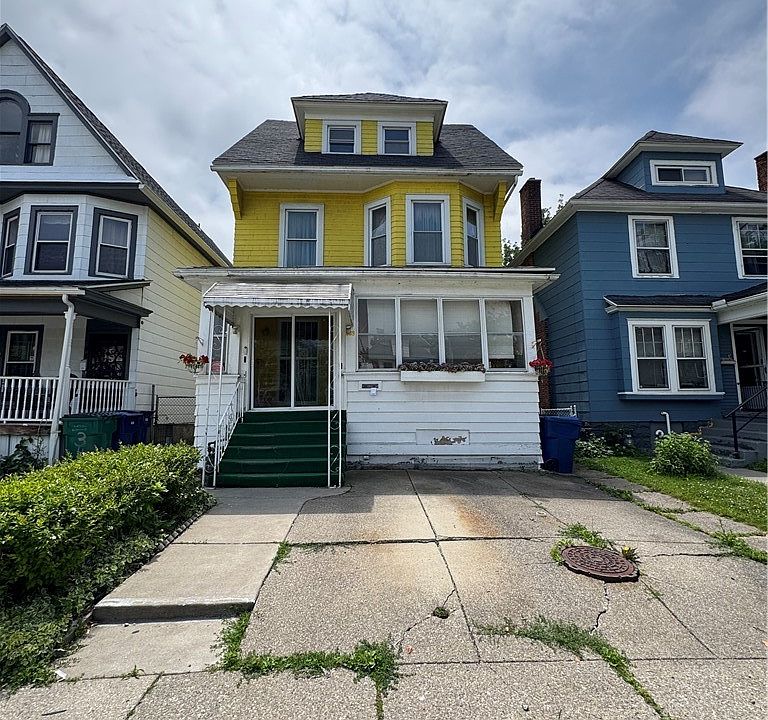 1st image of 339 Landon St