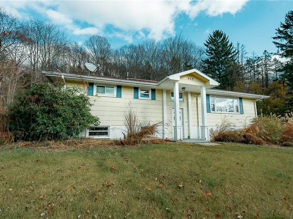 459 N Ben Franklin Rd, Indiana, PA 15701