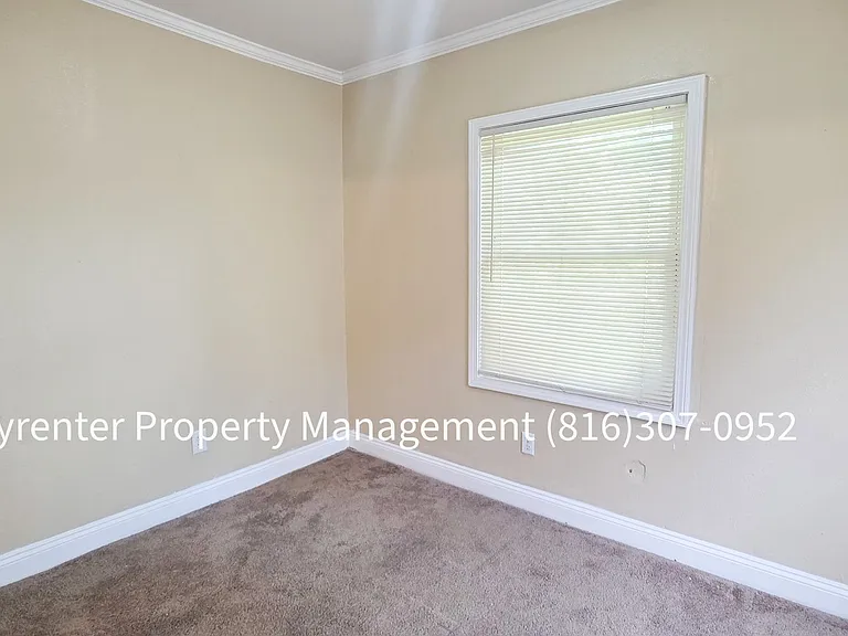 3419 College Ave — Photo 4