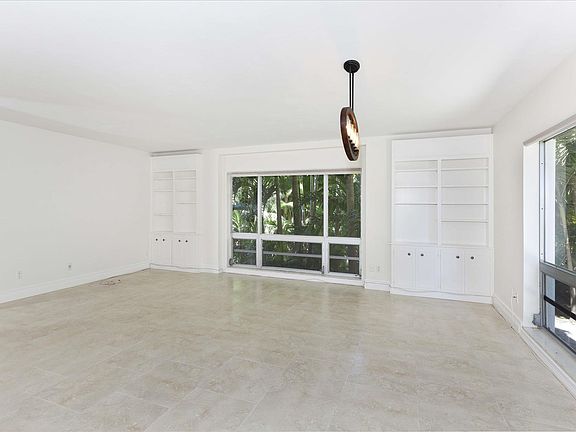 4th image of 1227 Harbor Dr