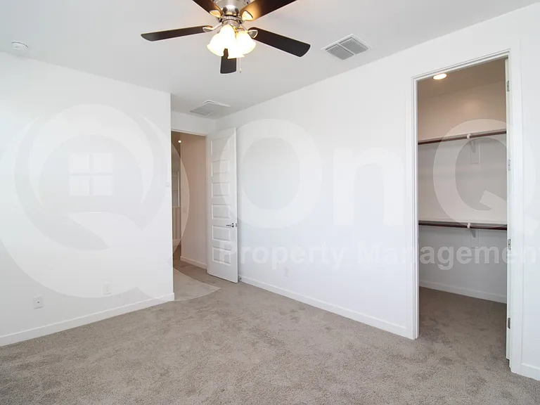 1130 E Armstrong Way — Photo 15