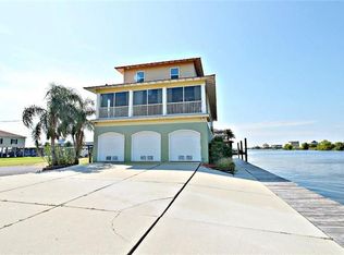 121 Wilkinson Ln, Port Sulphur, LA 70083
