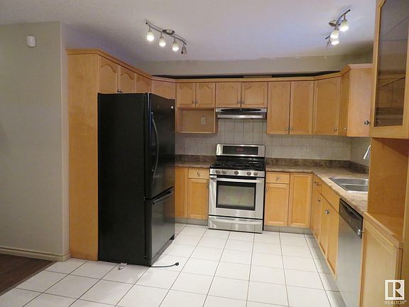 3rd image of 10338 161st St NW