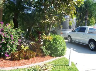 1394 Diamond Lake Cir, Naples, FL 34114