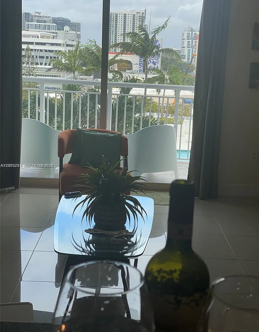 1800 Biscayne Plaza Condo — Photo 4