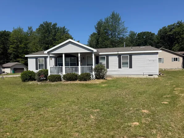 679 Lake James Dr, Prudenville, MI 48651