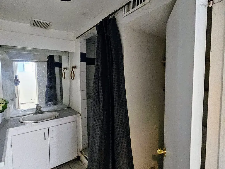 1340 Warden Ave #BASEMENT — Photo 15