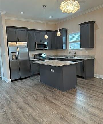 5th image of 2742 Conti St