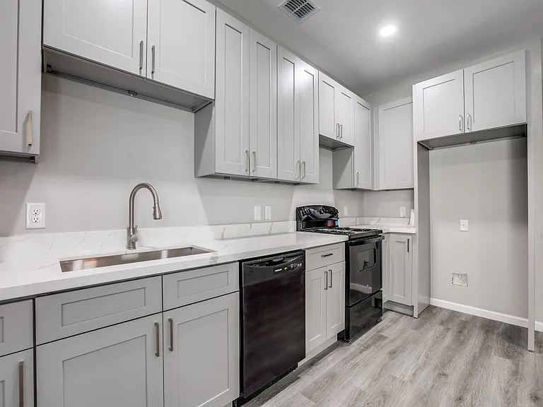 2910 S Laredo St #2 — Photo 5