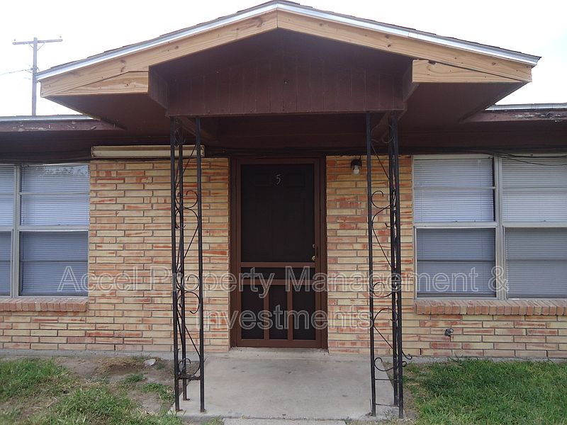 1st image of 2401 Gumwood Ave APT 6