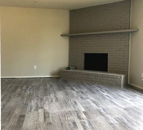 3rd image of 2236 Chase Ct