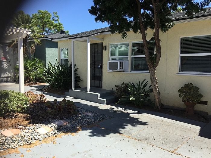 1st image of 4462 49th St