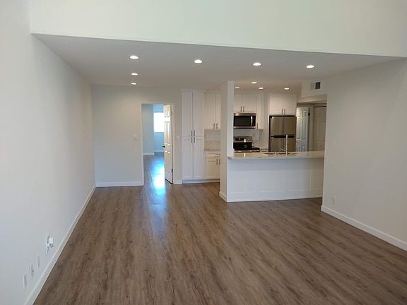 3rd image of 23401 Park Sorrento Unit 36